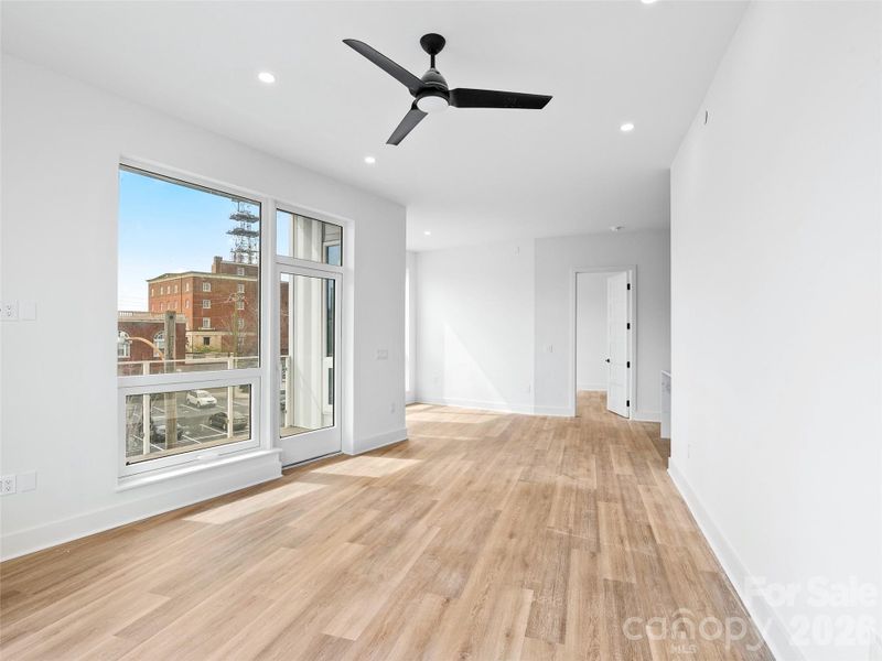 Spacious, unfurnished interior of a new home in , Asheville (Image 19).