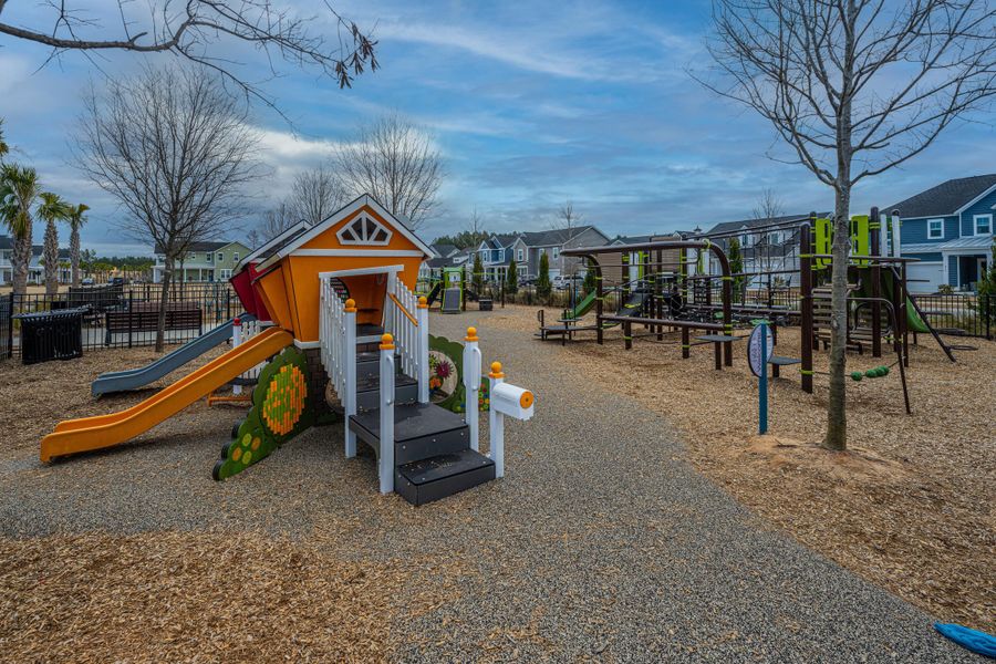 Community amenities in , Summerville (Image 49). Community amenities in , Summerville (Image 49).