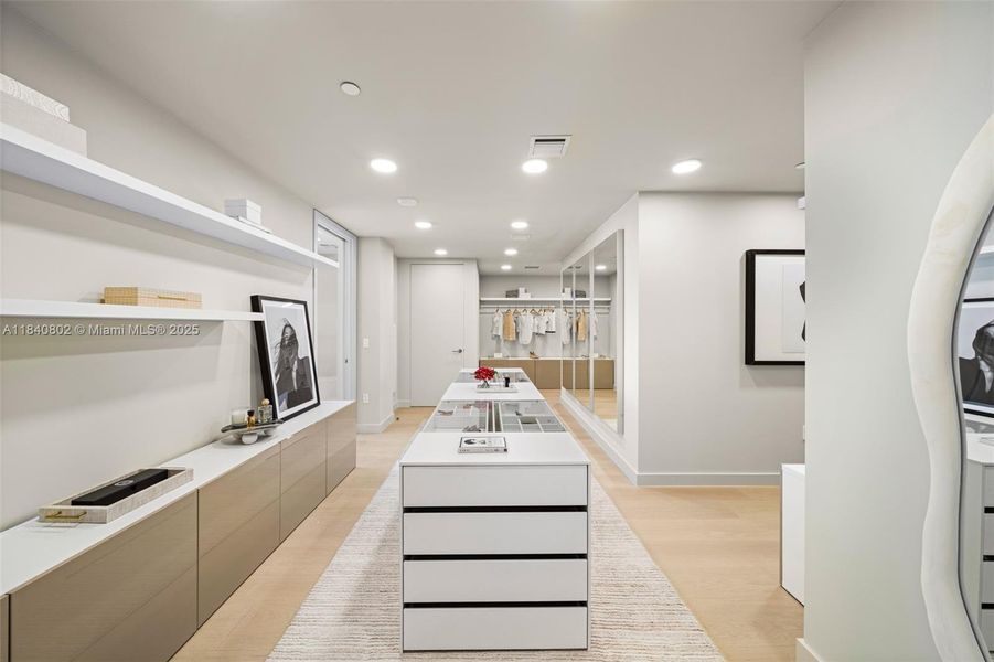 Furnished interior view inside a new home in , Miami Beach (Image 42).