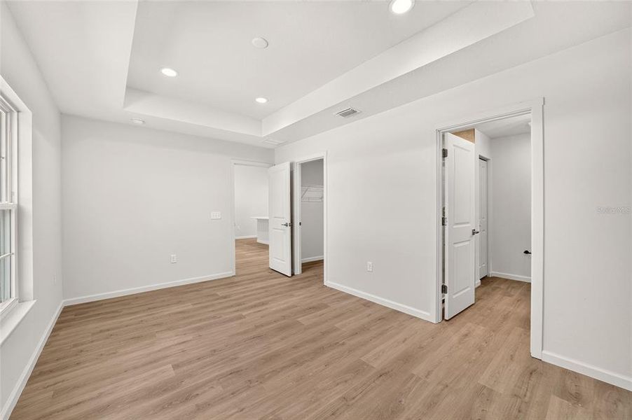 Spacious, unfurnished interior of a new home in , Ocklawaha (Image 23).