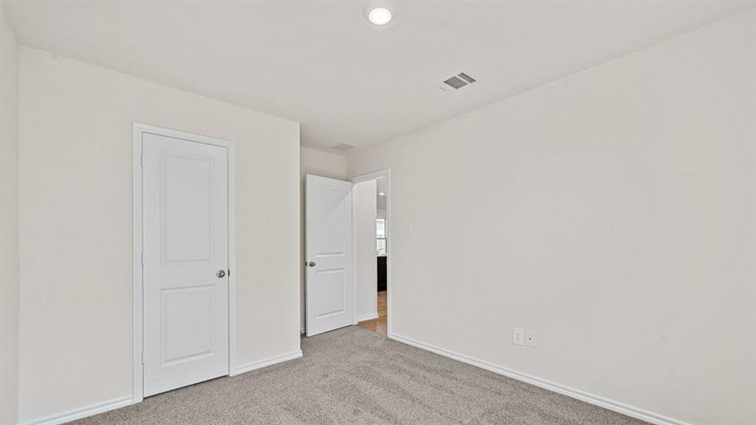 Spacious, unfurnished interior of a new home in Wildcat Ranch, Crandall (Image 15).