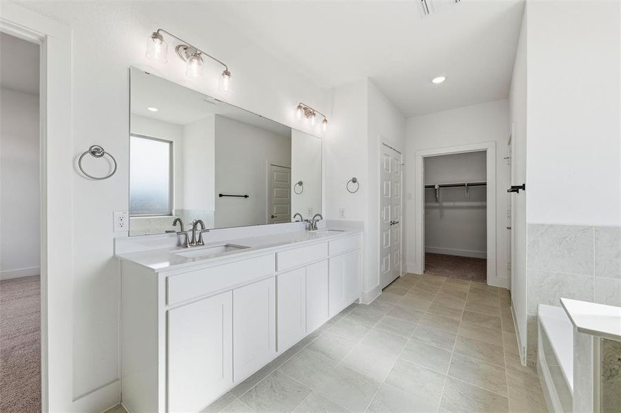 Furnished interior view inside a new home in , Boyd (Image 12).