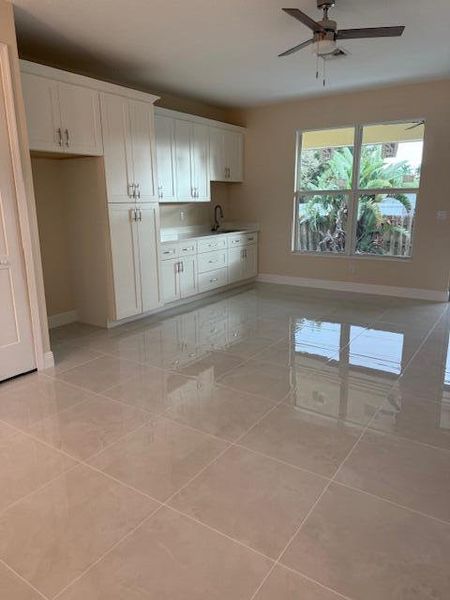 Spacious, unfurnished interior of a new home in , West Palm Beach (Image 7).