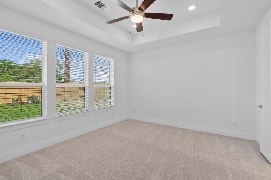 **Photos are representative - not of actual home** **Photos are representative - not of actual home**
