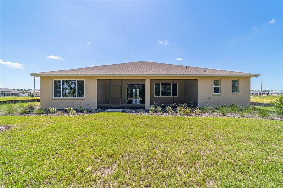 Exterior details and patio area of a home in , Ocala (Image 34).