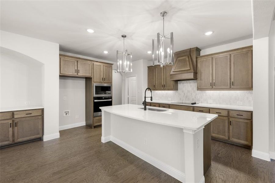 4445 Verbena- Kitchen-1