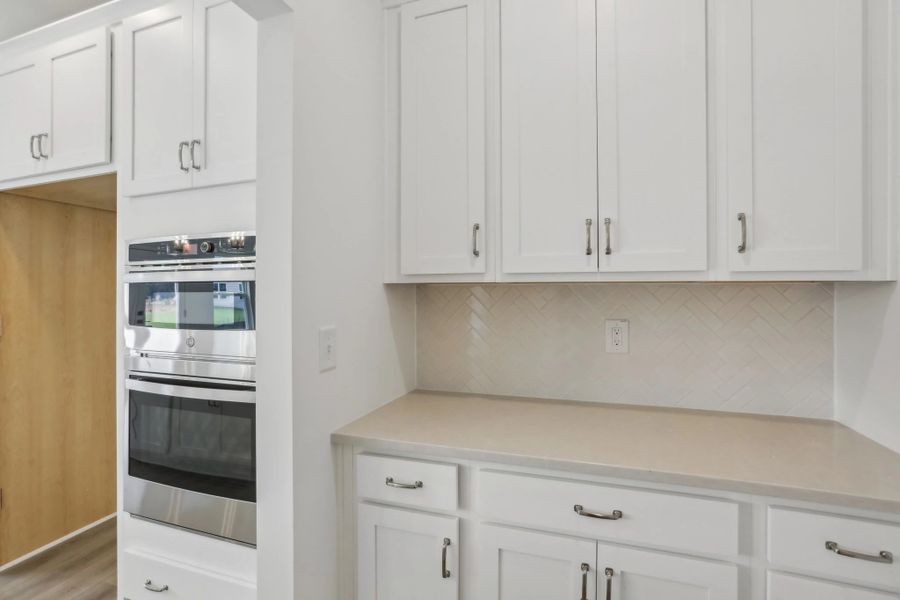 Representative images and renderings are for illustrative purposes. Actual structural options and design finishes of home may vary. Representative images and renderings are for illustrative purposes. Actual structural options and design finishes of home may vary.