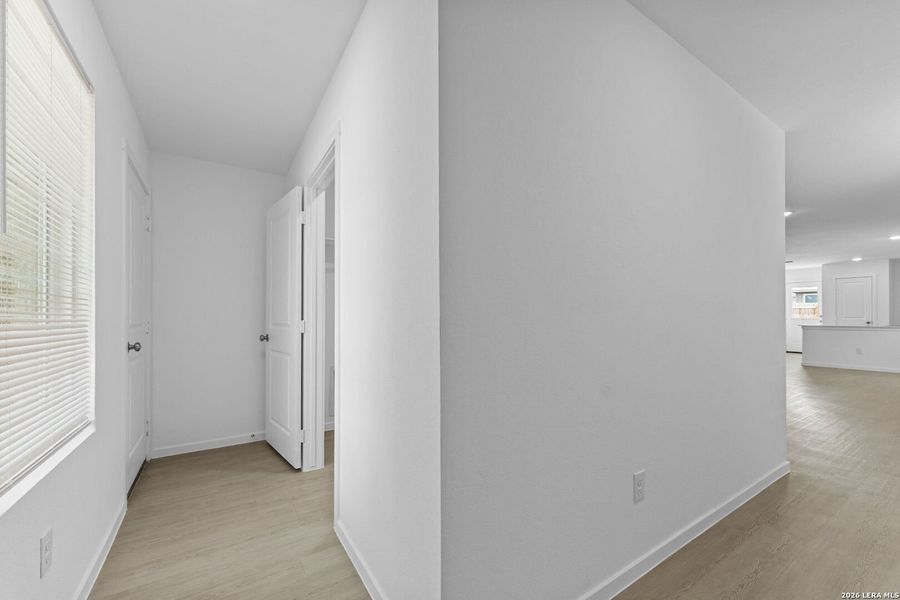 Spacious, unfurnished interior of a new home in Higdon Crossing, San Antonio (Image 28).