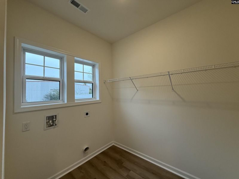 Spacious, unfurnished interior of a new home in Dunbar Village, Cayce (Image 33).