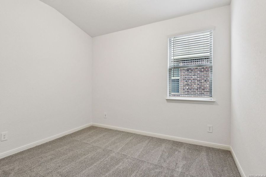 Spacious, unfurnished interior of a new home in Fox Falls, Boerne (Image 31).