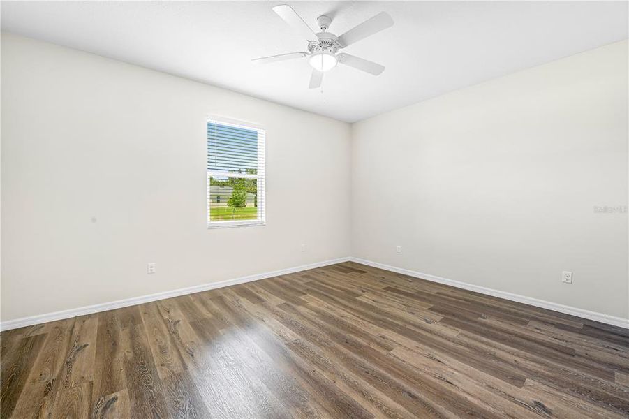 Spacious, unfurnished interior of a new home in , Weeki Wachee (Image 19).