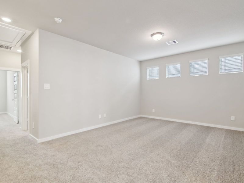 Spacious, unfurnished interior of a new home in Kemah Crossing - City Series, Kemah (Image 23). Spacious, unfurnished interior of a new home in Kemah Crossing - City Series, Kemah (Image 23).