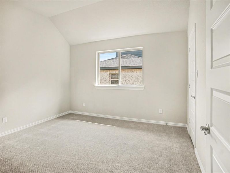 Spacious, unfurnished interior of a new home in Cole Crossing Estates, DeSoto (Image 16). Spacious, unfurnished interior of a new home in Cole Crossing Estates, DeSoto (Image 16).