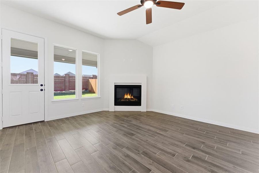 Spacious, unfurnished interior of a new home in Northstar, Haslet (Image 36).