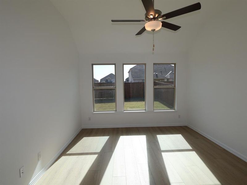 Spacious, unfurnished interior of a new home in Vintage Village, Argyle (Image 22).