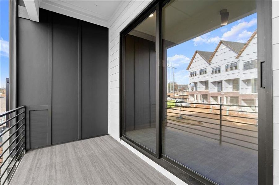 Exterior details and patio area of a home in , Alpharetta (Image 4).