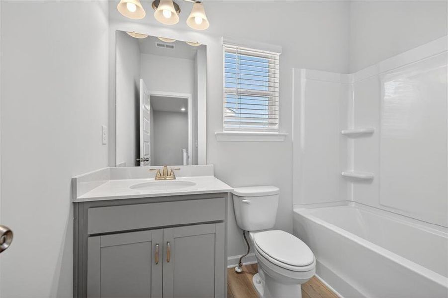 Furnished interior view inside a new home in Franklin Manor, Lawrenceville (Image 9).