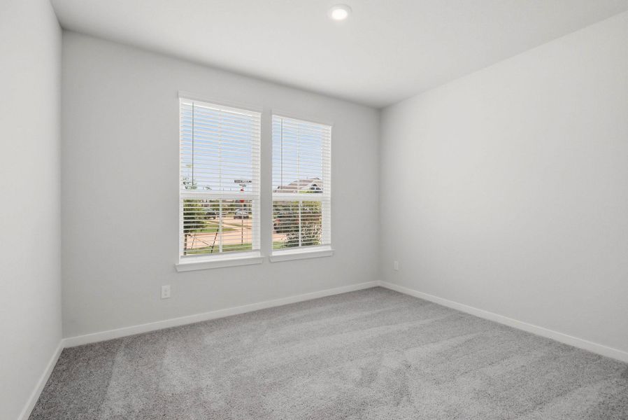 Spacious, unfurnished interior of a new home in Fulshear Lakes, Fulshear (Image 17).