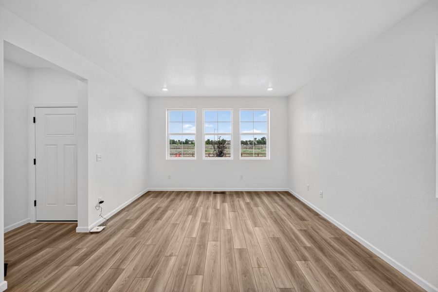Spacious, unfurnished interior of a new home in Farmlore, Brighton (Image 8).