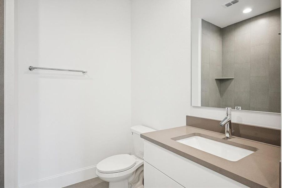 Image 26 of a home in Addison Grove.