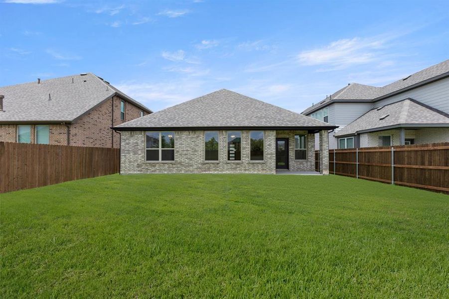 816 Alderwood-Back-2