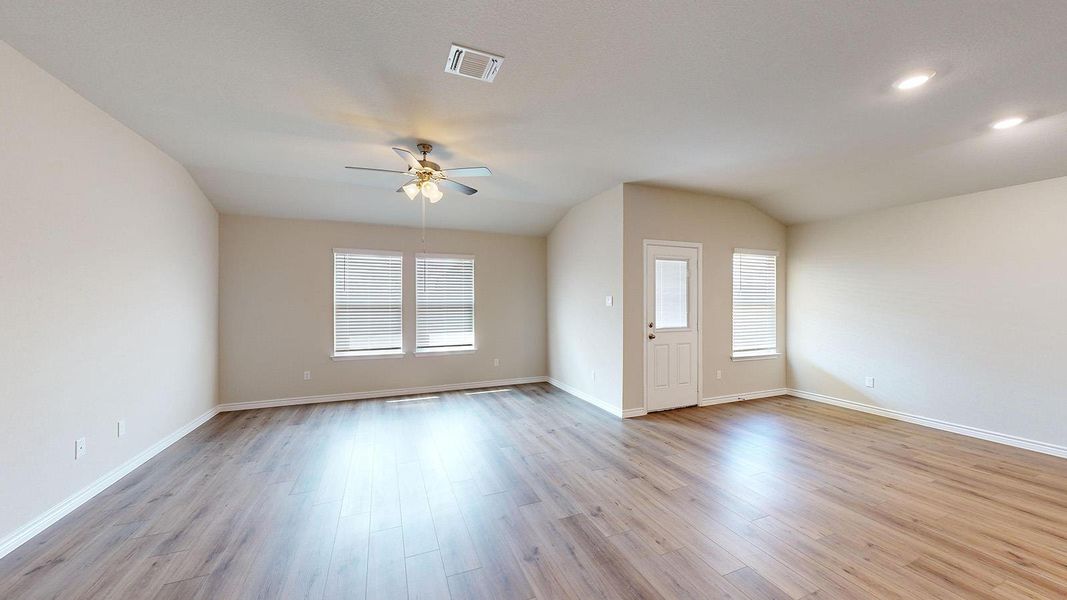 Spacious, unfurnished interior of a new home in Turnbo Ranch Traditions, Killeen (Image 20). Spacious, unfurnished interior of a new home in Turnbo Ranch Traditions, Killeen (Image 20).