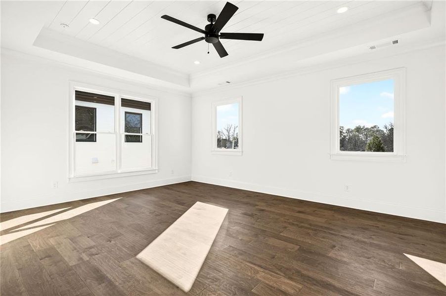 Spacious, unfurnished interior of a new home in , Roswell (Image 39).