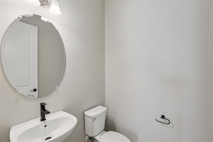 Furnished interior view inside a new home in Lagoon Residences at Epperson, Wesley Chapel (Image 9).