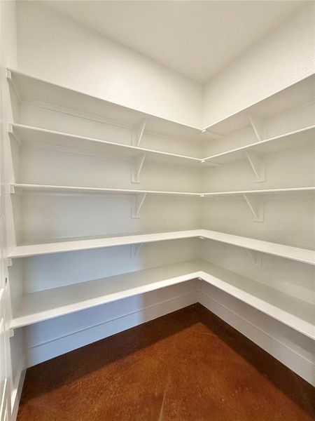 Spacious, unfurnished interior of a new home in , Weatherford (Image 28).