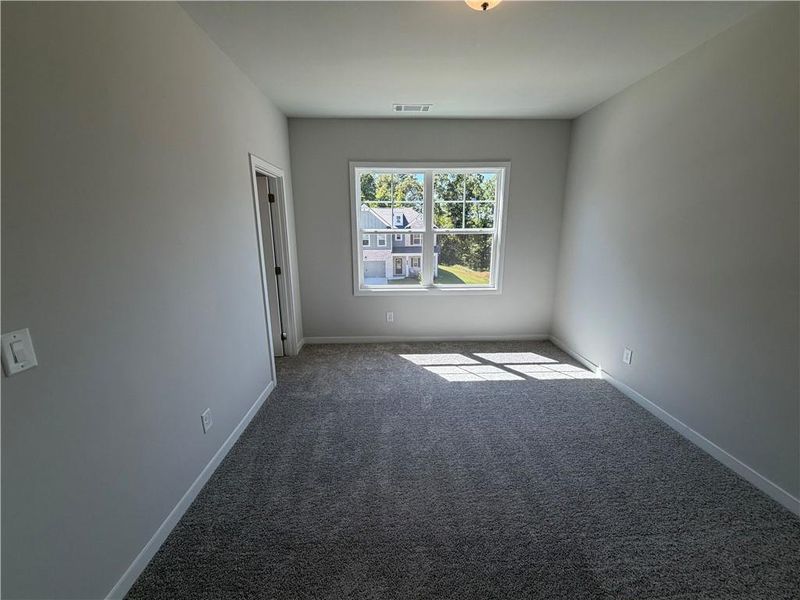 Spacious, unfurnished interior of a new home in Mallard’s Landing, Jefferson (Image 28).