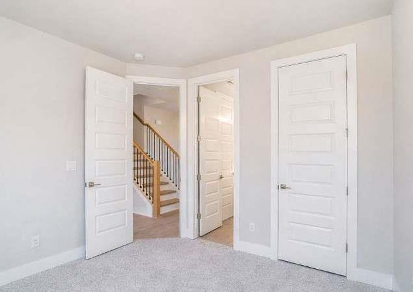Spacious, unfurnished interior of a new home in , Stockbridge (Image 17).