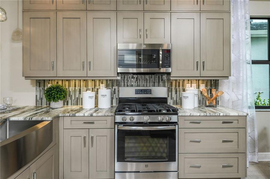 Furnished interior view inside a new home in Cresswind Lakewood Ranch, Lakewood Ranch (Image 35). Furnished interior view inside a new home in Cresswind Lakewood Ranch, Lakewood Ranch (Image 35).