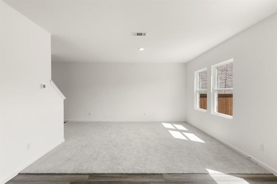 09. 14208 Coness - Family (4)