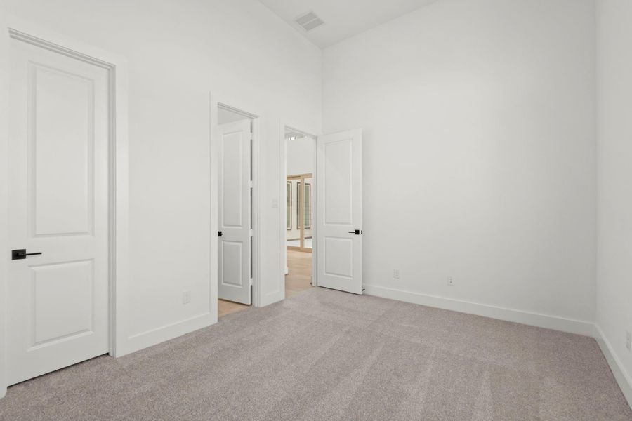 Spacious, unfurnished interior of a new home in Elyson 45' & 70', Katy (Image 34).