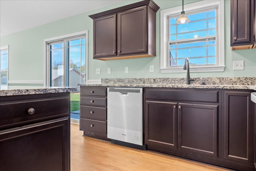 Representative furnished interior of a home built from the Rozlynn by Enchanted Homes in New Prospect Haven, Inman (Image 9).