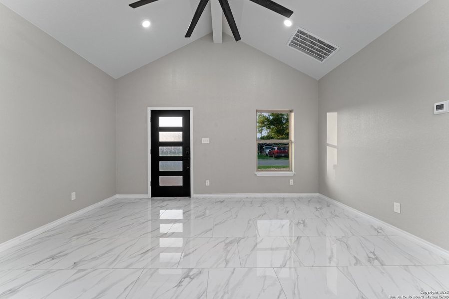 Spacious, unfurnished interior of a new home in , Poteet (Image 17). Spacious, unfurnished interior of a new home in , Poteet (Image 17).