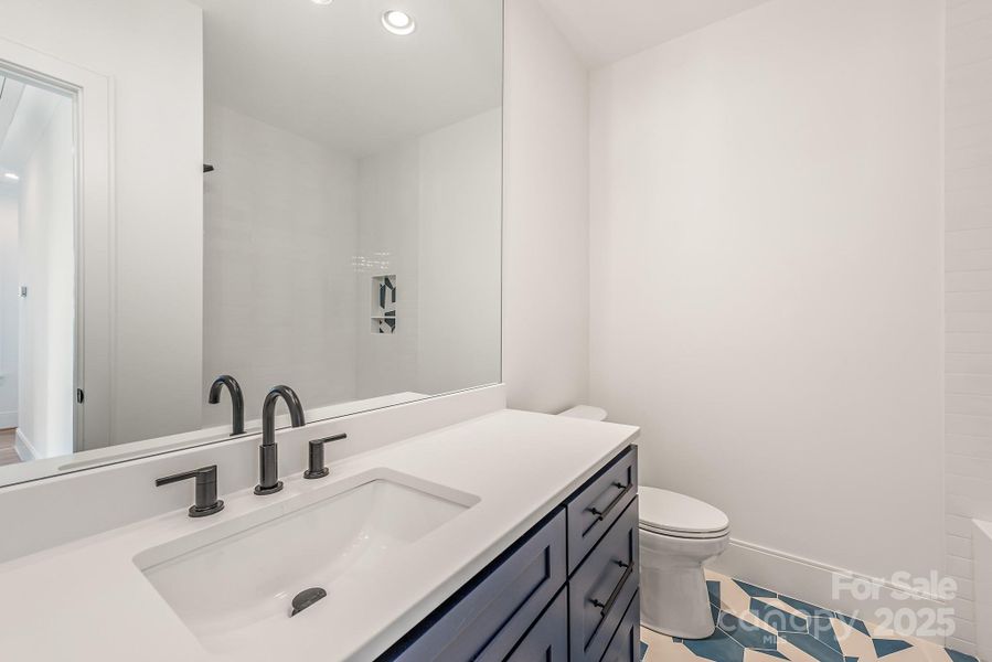 Image 32 of a home in .