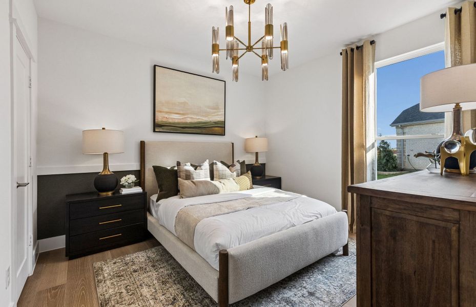 Representative furnished interior of a home built from the Gillett by Pulte Homes in Mission Hills, Garland (Image 19).