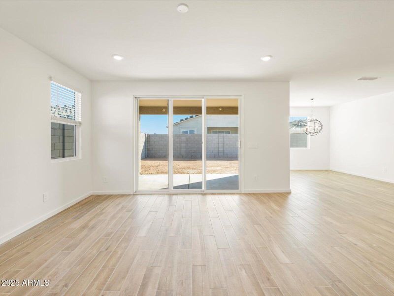 37-1W0A6891 37-1W0A6891