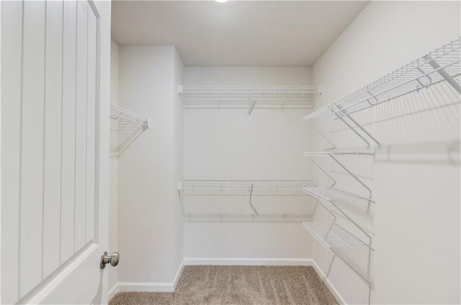 Spacious, unfurnished interior of a new home in , Lula (Image 13).