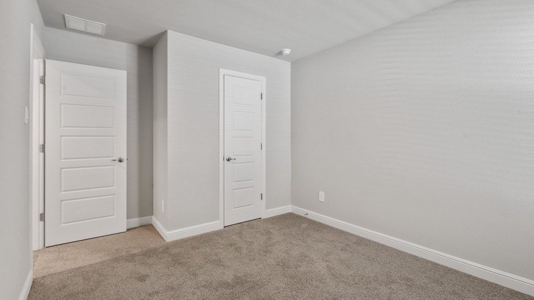 Spacious, unfurnished interior of a new home in The Hills at Reunion, Newark (Image 34).