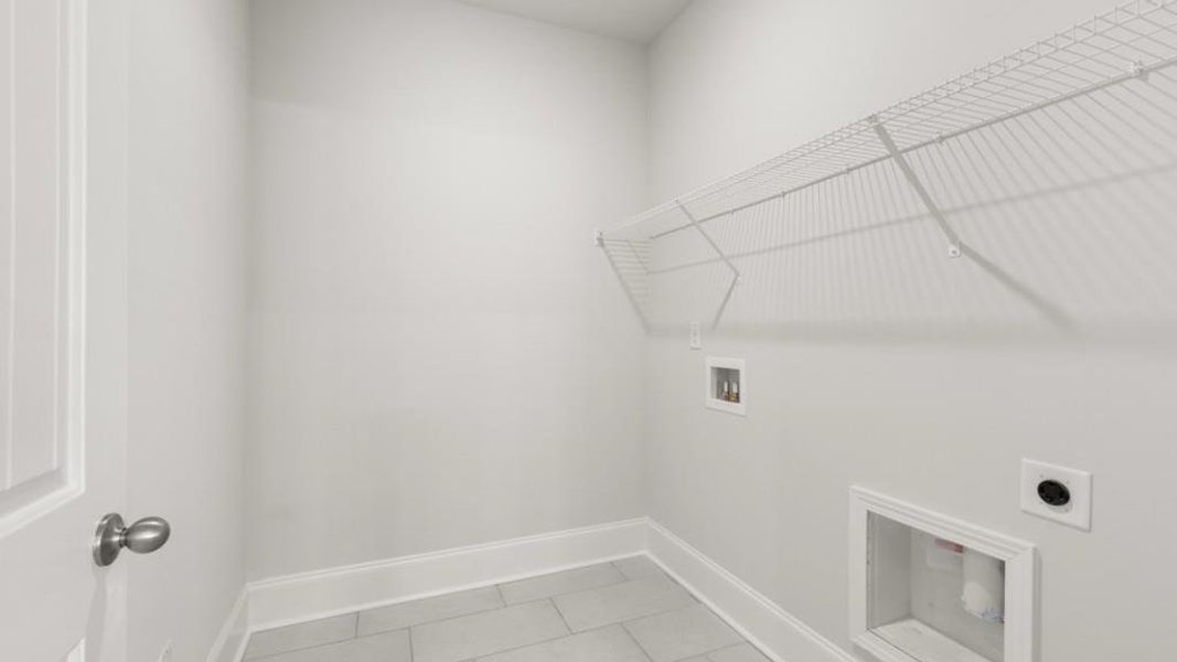 Spacious, unfurnished interior of a new home in Butner Estates, South Fulton (Image 23).