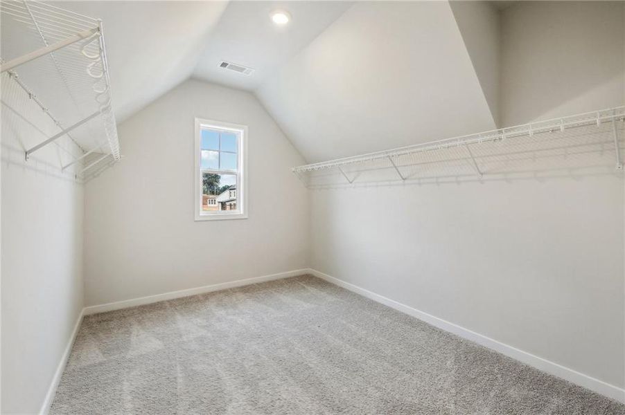 Spacious, unfurnished interior of a new home in Rosewood Lake Estates, Hoschton (Image 59).