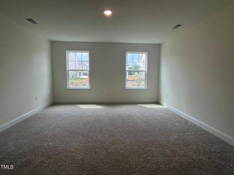 Bonus Room w/Closets