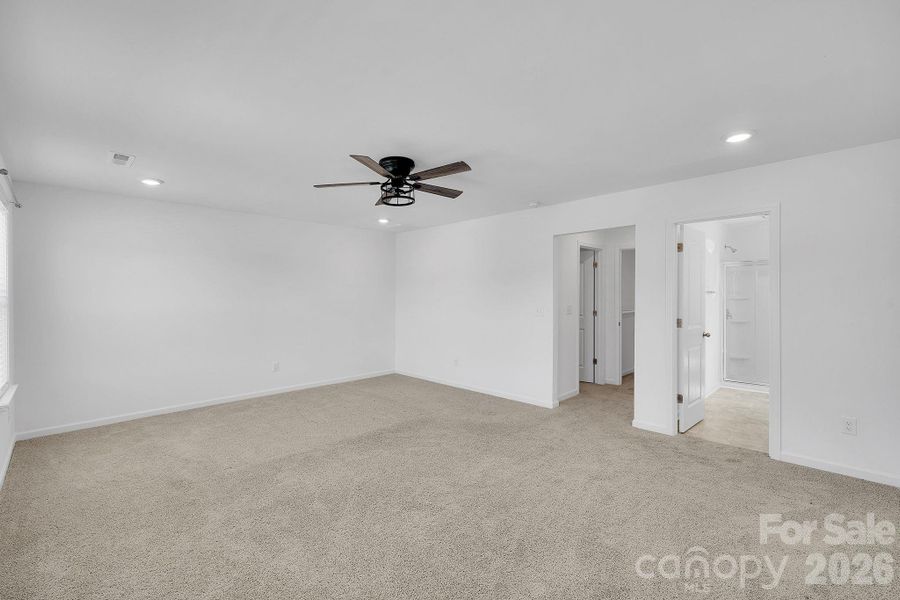 Spacious, unfurnished interior of a new home in , Dallas (Image 23). Spacious, unfurnished interior of a new home in , Dallas (Image 23).