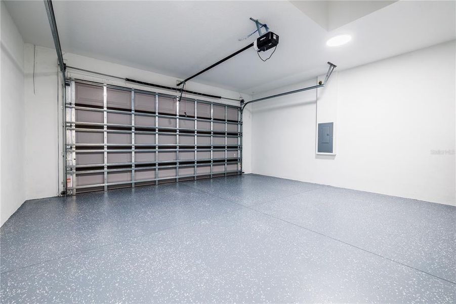 Spacious, unfurnished interior of a new home in , Tampa (Image 38). Spacious, unfurnished interior of a new home in , Tampa (Image 38).