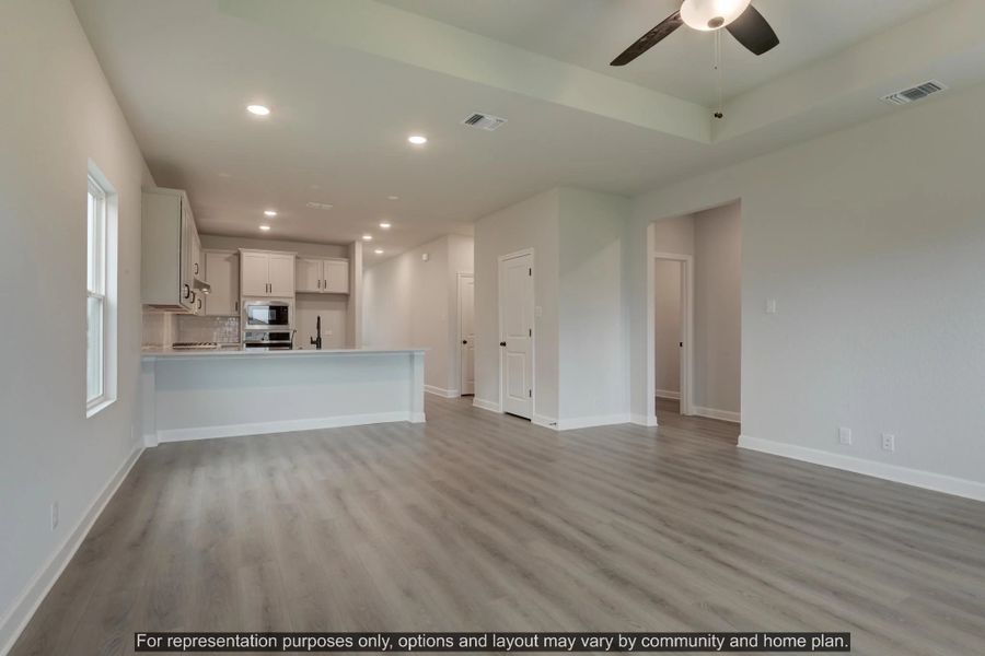 Spacious, unfurnished interior of a new home in Saddlebrook Ranch, Schertz (Image 12).