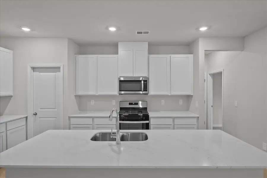 Furnished interior view inside a new home in Cedar Shoals – Heritage Collection, Piedmont (Image 4). Furnished interior view inside a new home in Cedar Shoals – Heritage Collection, Piedmont (Image 4).