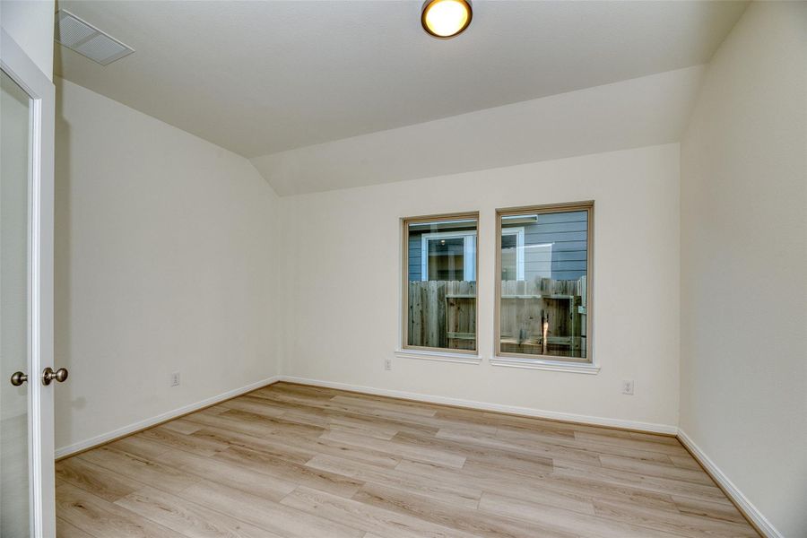 Spacious, unfurnished interior of a new home in Aldeana - Tejas Collection, Bonney (Image 27).