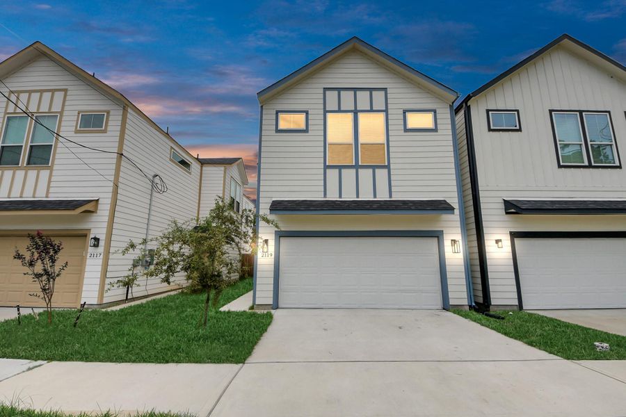 Image 10 of a home in .